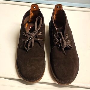 LEVIS brand brown laceup shoes